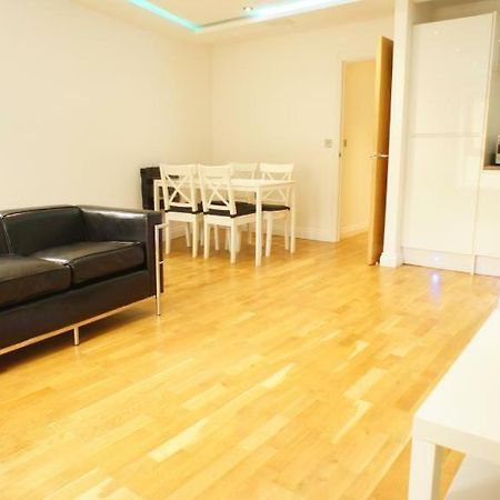 City Centre Apartment Manchester Buitenkant foto